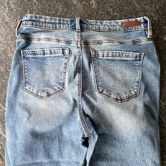 Blank NYC The Madison Crop High-Rise Light Wash Jean Women's Size 29 - Picture 11 of 11